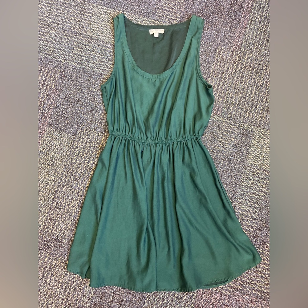 Green Sleeveless Dress
